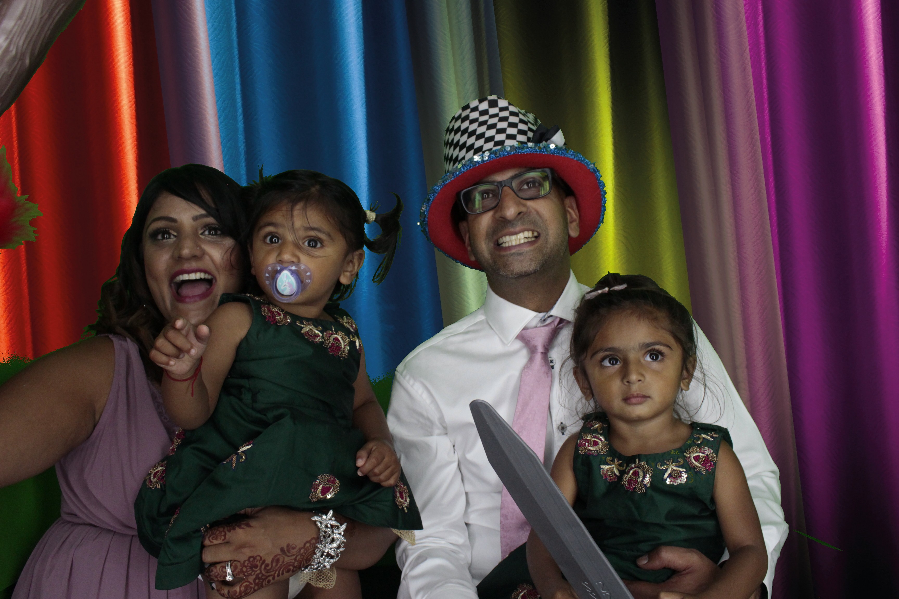 Bhavin & Yasmin’s Wedding | View more photos from the event at gallery.myphotoboothexperience.co.uk/u/MyPhotoBoothExperienceLtd/Bhavin-Yasmin’s-Wedding